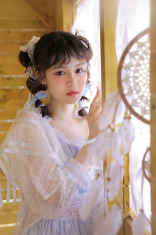 贵妇